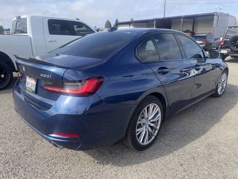 Used 2023 BMW 330i Sedan w/ Convenience Package image 5
