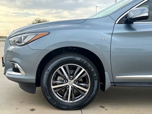Used 2018 INFINITI QX60 AWD w/ Premium Plus Package image 5