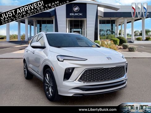 Used 2026 Buick Encore GX Avenir w/ Avenir Technology Package FWD image 1