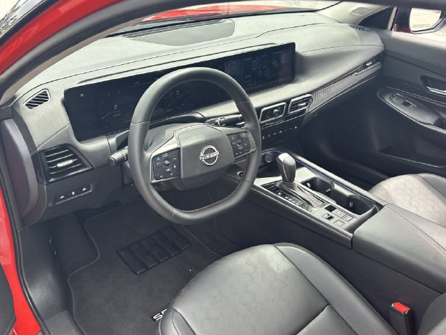 Used 2026 Nissan Sentra SR w/ SR Premium Package FWD image 12