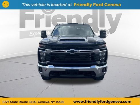 Used 2024 Chevrolet Silverado 3500 LT w/ All Star Edition AWD/4WD image 2