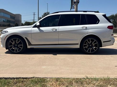 Used 2019 BMW X7 xDrive50i w/ M Sport Package AWD/4WD image 14
