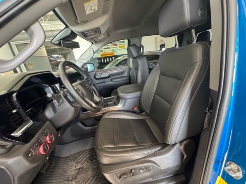 Used 2024 Chevrolet Silverado 1500 LT Trail Boss w/ LT Trail Boss Premium Package image 16