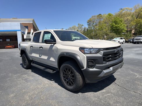 New 2026 Chevrolet Colorado Trail Boss image 2