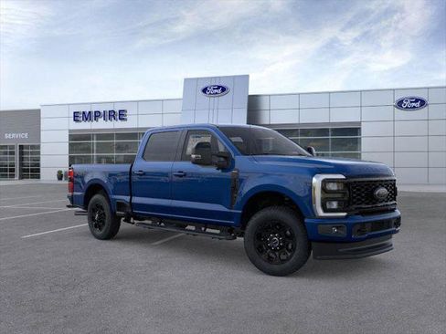 New 2026 Ford F250 Lariat w/ Black Appearance Package image 7