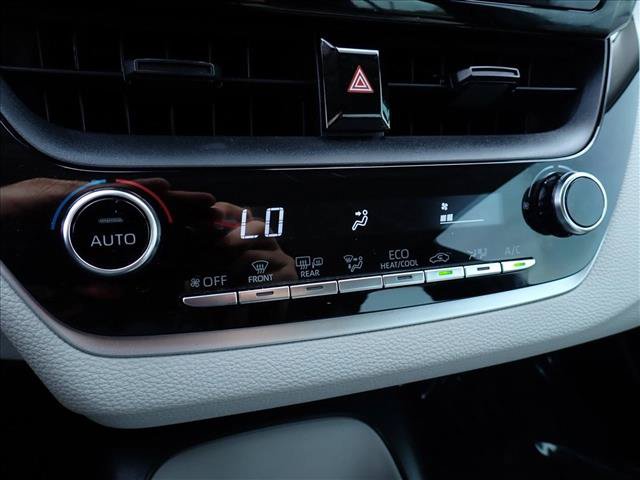Used 2022 Toyota Corolla LE FWD image 18