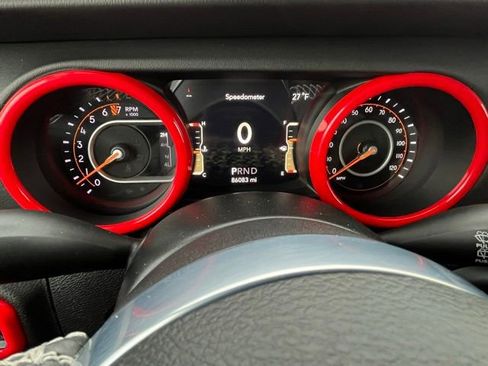 Used 2020 Jeep Wrangler Unlimited Sahara w/ Cold Weather Group AWD/4WD image 11