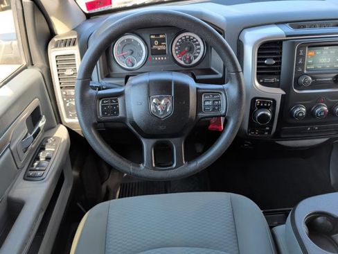 Used 2019 RAM 1500 Classic SLT AWD/4WD image 17