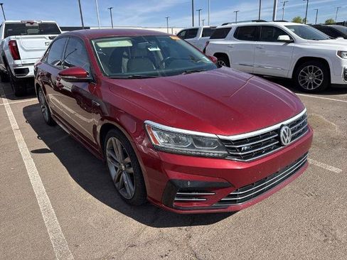 Used 2018 Volkswagen Passat 2.0T S FWD image 2