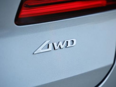 Used 2025 Genesis GV80 2.5T Standard AWD/4WD image 11