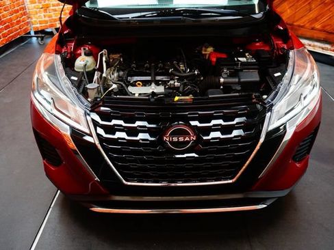 Certified 2022 Nissan Kicks SV w/ Interior Electronics Package FWD image 61