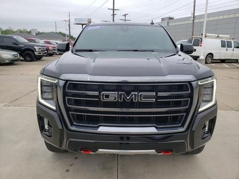 Used 2022 GMC Yukon XL AT4 AWD/4WD image 10