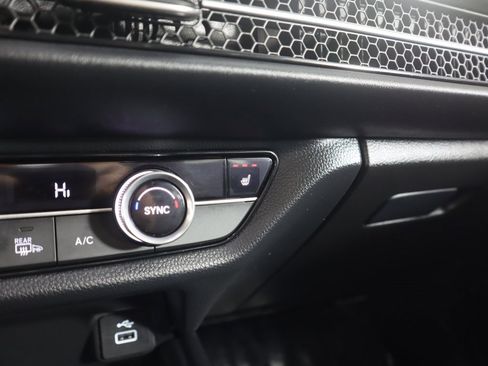 Used 2025 Honda HR-V EX-L image 49