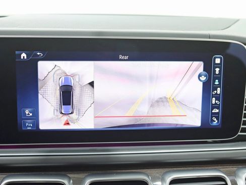 Used 2024 Mercedes-Benz GLS 63 AMG 4MATIC image 21