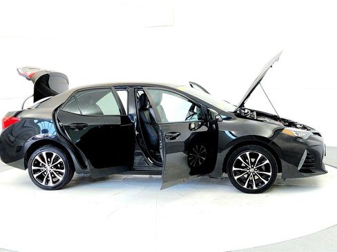 Used 2018 Toyota Corolla SE image 12