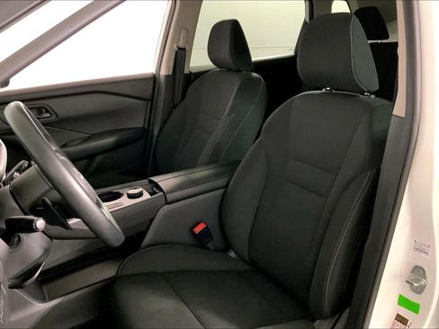 Used 2024 Nissan Rogue S AWD/4WD image 22