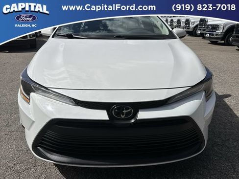 Used 2024 Toyota Corolla LE FWD image 10