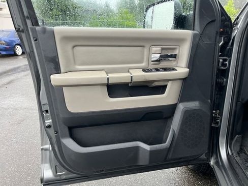 Used 2011 RAM 1500 Big Horn RWD image 15
