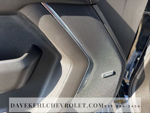 Used 2021 GMC Yukon XL SLT w/ SLT Premium Package image 12