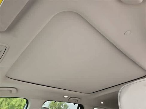 Used 2025 Honda Pilot Touring image 20