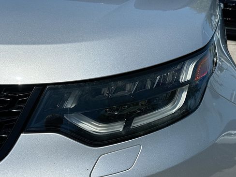 Used 2019 Land Rover Discovery HSE AWD/4WD image 32