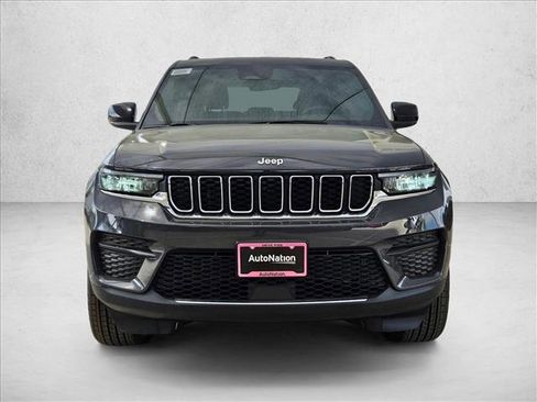 New 2026 Jeep Grand Cherokee Laredo RWD image 6