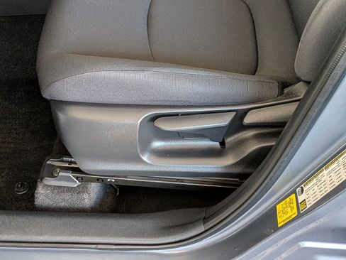 Certified 2023 Toyota Corolla Cross LE image 12