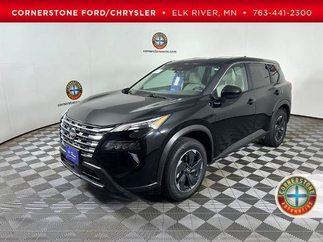 Used 2025 Nissan Rogue SV AWD/4WD image 1