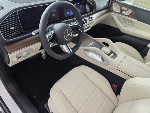 New 2026 Mercedes-Benz GLS 450 4MATIC image 7