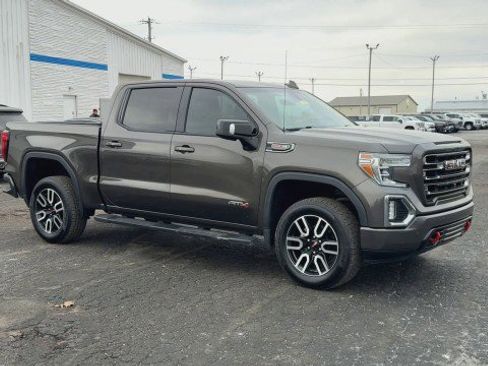 Certified 2019 GMC Sierra 1500 AT4 w/ AT4 Premium Package image 2