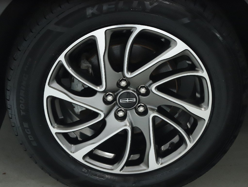 Used 2022 Lincoln Corsair AWD w/ Equipment Group 101A image 37