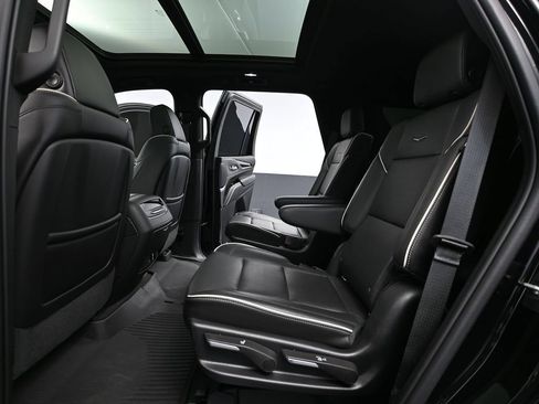 Used 2021 Cadillac Escalade Sport w/ LPO, Illumination Package AWD/4WD image 33
