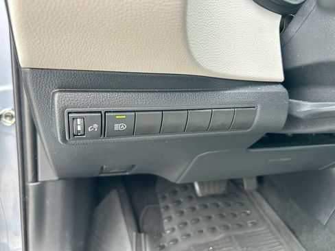 Certified 2022 Toyota Corolla LE FWD image 13
