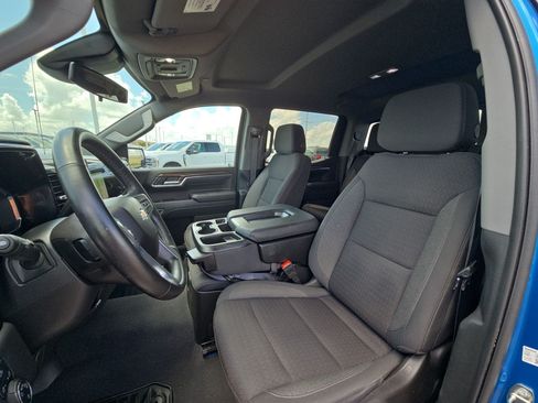 Used 2024 Chevrolet Silverado 1500 LT w/ Convenience Package II RWD image 17