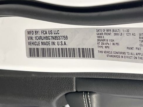 Used 2022 Jeep Grand Cherokee Limited AWD/4WD image 30