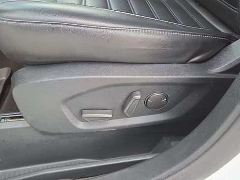 Used 2020 Ford Edge SEL w/ Cold Weather Package image 19