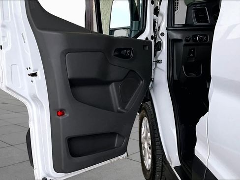 Used 2024 Ford Transit 350 XLT RWD image 22