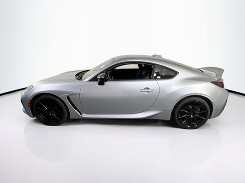 Used 2024 Toyota GR86 Premium image 8