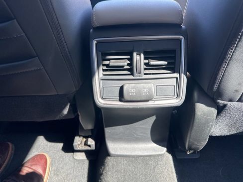 Used 2023 Subaru Forester Limited AWD/4WD image 31