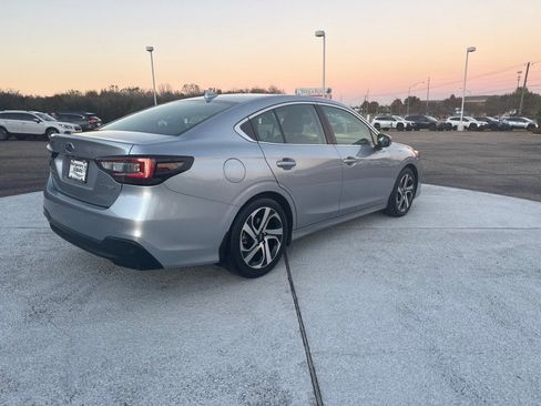 Certified 2022 Subaru Legacy Limited w/ Popular Package #2 image 4