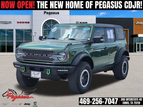 Used 2024 Ford Bronco Badlands AWD/4WD image 2
