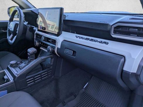 Used 2024 Toyota Tacoma TRD Sport image 20
