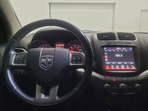 Used 2019 Dodge Journey Crossroad FWD image 22