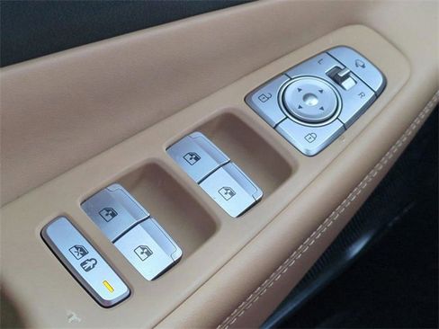 Used 2023 Hyundai Santa Fe Calligraphy image 30