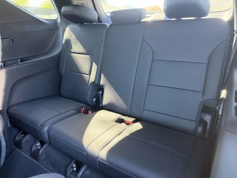 Used 2025 Chevrolet Traverse High Country w/ LPO, Floor Liner Package AWD/4WD image 17