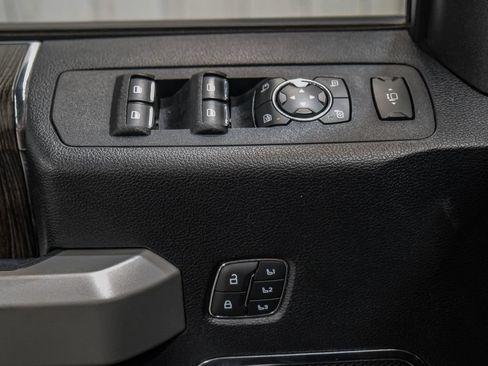 Used 2021 Ford F250 Lariat w/ Lariat Value Package AWD/4WD image 44