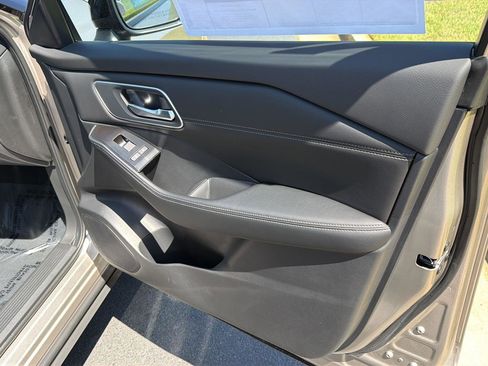 New 2026 Nissan Rogue Platinum AWD/4WD image 14