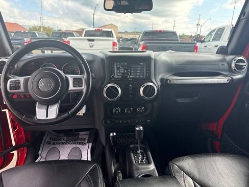 Used 2014 Jeep Wrangler Unlimited Rubicon AWD/4WD image 14