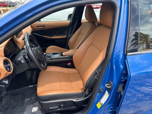 Used 2024 Lexus IS 300 w/ Comfort Package RWD image 15
