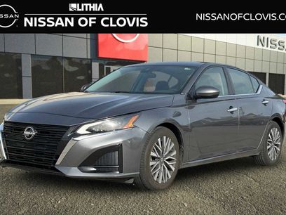 Used 2023 Nissan Altima 2.5 SV